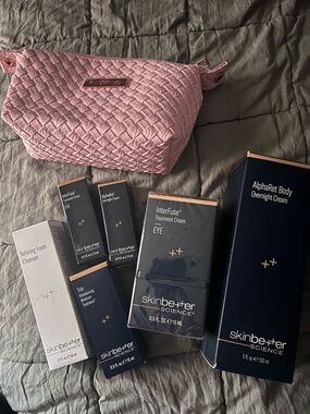 Skinbetter Science Skincare Set with Pink Quilted Cosmetic Bag NEW SEALED